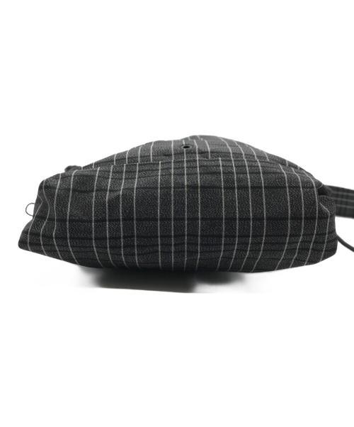 CAYL（ケイル）CAYL (ケイル) SEORAK 3 CHK サコッシュ グレーの古着・服飾アイテム