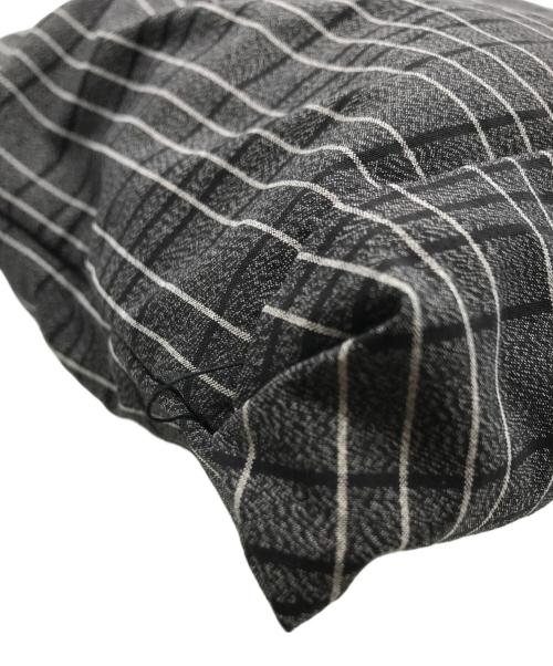 CAYL（ケイル）CAYL (ケイル) SEORAK 3 CHK サコッシュ グレーの古着・服飾アイテム