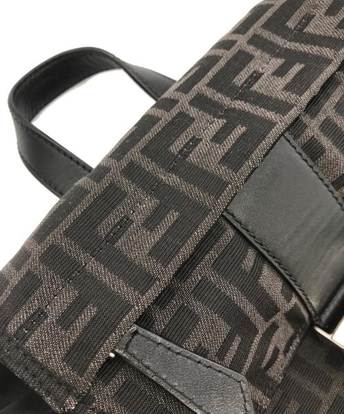 FENDI（フェンディ）FENDI (フェンディ) FENDINES BACKPACK SM ブラウンの古着・服飾アイテム