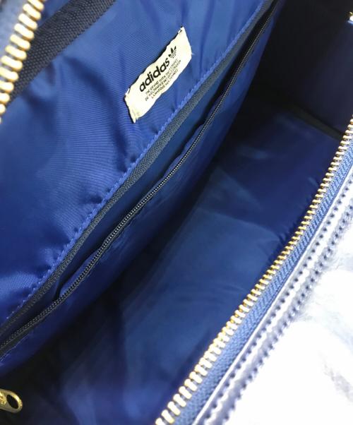 adidas（アディダス）adidas (アディダス) ラージ ボウリングバッグ ブルーの古着・服飾アイテム