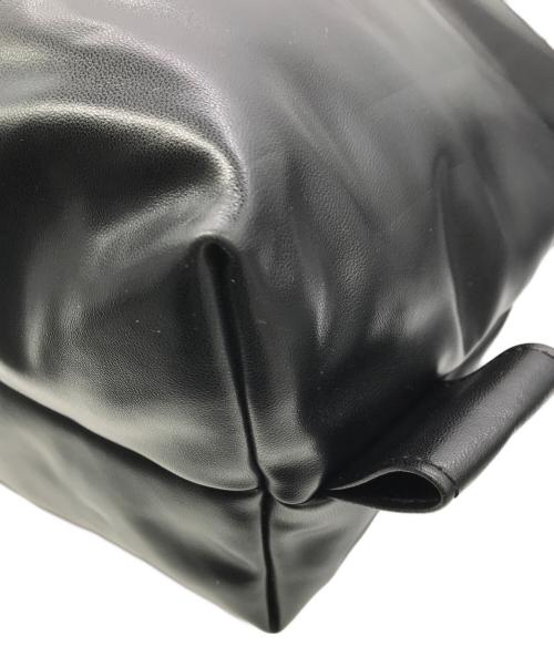 olend（オレンド）OLEND (オレンド) Ona Soft Bag ブラックの古着・服飾アイテム
