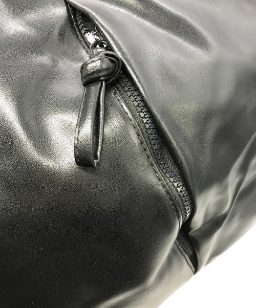 olend（オレンド）OLEND (オレンド) Ona Soft Bag ブラックの古着・服飾アイテム