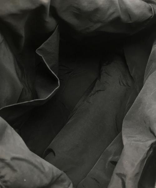 olend（オレンド）OLEND (オレンド) Ona Soft Bag ブラックの古着・服飾アイテム