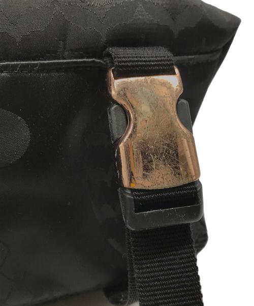 NEIL BARRETT（ニールバレット）NEIL BARRETT (ニールバレット) カモフラージュリュック ブラックの古着・服飾アイテム