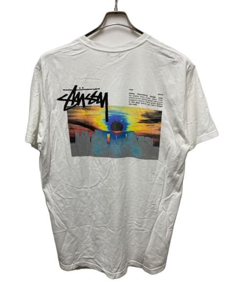 stussy（ステューシー）stussy (ステューシー) StonehengeプリントTシャツ ホワイト サイズ:Lの古着・服飾アイテム