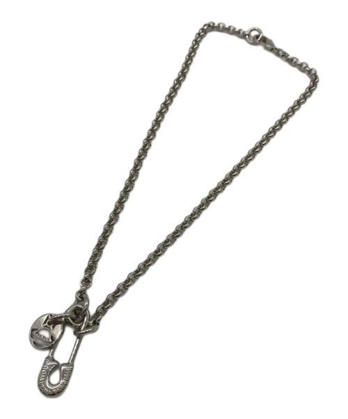 Vivienne Westwood（ヴィヴィアンウエストウッド）Vivienne Westwood (ヴィヴィアンウエストウッド) セーフティピンネックレス シルバーカラーの古着・服飾アイテム