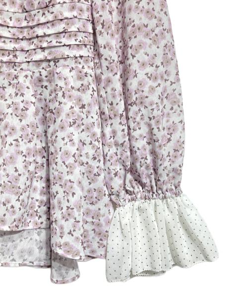 Lily Brown（リリーブラウン）Lily Brown (リリーブラウン) バイカラーフラワープリントボウタイブラウス/wo-tone Floral Print Bow Tie Blouse ピンク サイズ:Fの古着・服飾アイテム