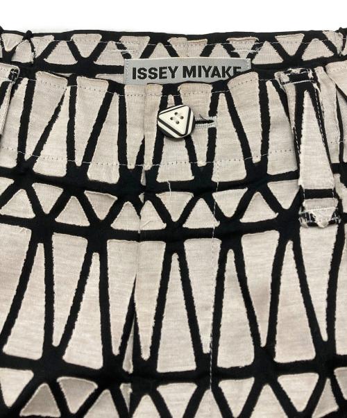 ISSEY MIYAKE（イッセイミヤケ）ISSEY MIYAKE (イッセイミヤケ) カット＆スティックガウチョパンツ/Gaucho pants ホワイト×ブラック サイズ:1の古着・服飾アイテム