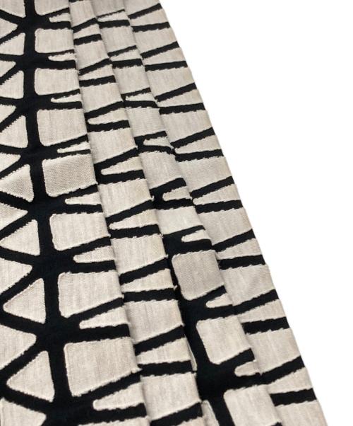 ISSEY MIYAKE（イッセイミヤケ）ISSEY MIYAKE (イッセイミヤケ) カット＆スティックガウチョパンツ/Gaucho pants ホワイト×ブラック サイズ:1の古着・服飾アイテム