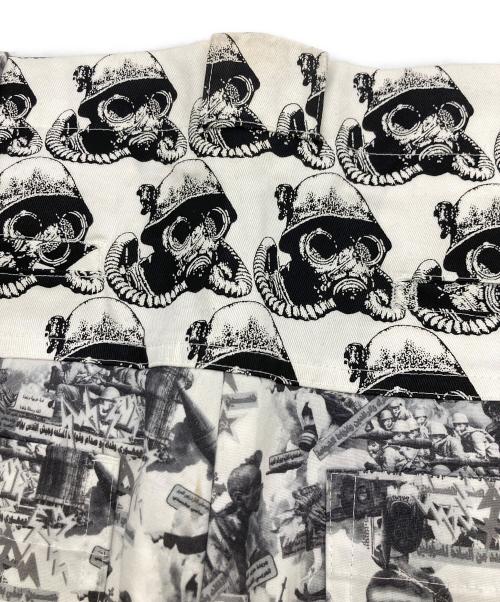 juvenile hall rollcall（ジュヴェナイルホールロールコール）juvenile hall rollcall (ジュヴェナイルホールロールコール) ガスマスク柄ハーフパンツ ホワイト サイズ:FITS ALLの古着・服飾アイテム
