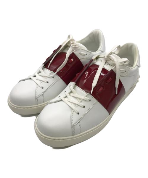 VALENTINO GARAVANI（ヴァレンティノ・ガラヴァーニ）VALENTINO GARAVANI (ヴァレンティノ・ガラヴァーニ) ロックスタッズスニーカー レッド×ホワイト サイズ:42の古着・服飾アイテム