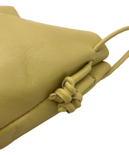 MARROW（マロウ）MARROW (マロウ) LEATHER MINI CRADLE イエローの古着・服飾アイテム