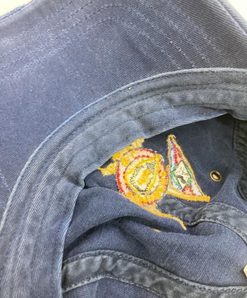 POLO RALPH LAUREN（ポロ・ラルフローレン）POLO RALPH LAUREN (ポロ・ラルフローレン) フラッグ刺繍 ペイント ダメージ6パネルキャップ ネイビーの古着・服飾アイテム