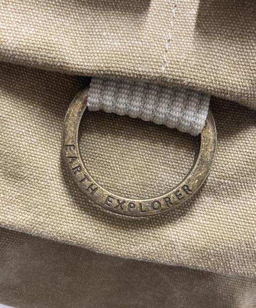 NATIONAL GEOGRAPHIC（ナショナルジオグラフィック）NATIONAL GEOGRAPHIC (ナショナルジオグラフィック) カメラバッグ カーキの古着・服飾アイテム