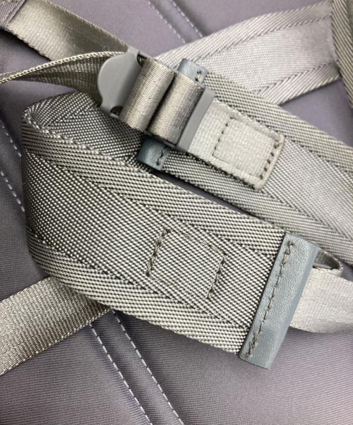 PLEATS PLEASE（プリーツプリーズ）PLEATS PLEASE (プリーツプリーズ) Bias Pleats Backpack グレーの古着・服飾アイテム