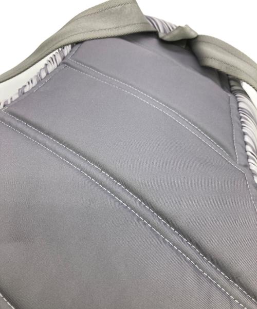PLEATS PLEASE（プリーツプリーズ）PLEATS PLEASE (プリーツプリーズ) Bias Pleats Backpack グレーの古着・服飾アイテム