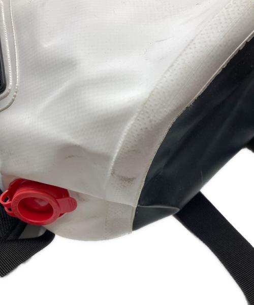 STREAM TRAIL（ストリームトレイル）STREAM TRAIL (ストリームトレイル) DRY TANK 40L D2 ホワイトの古着・服飾アイテム