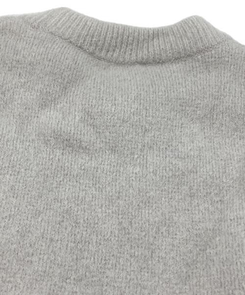 AMI Alexandre Mattiussi（アミアレクサンドルマテュッシ）AMI Alexandre Mattiussi (アミアレクサンドルマテュッシ) ハートロゴニットHeart logo sweater / jumper グレー サイズ:Ｍの古着・服飾アイテム