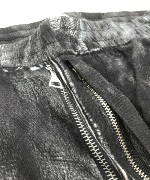 DIESEL（ディーゼル）DIESEL (ディーゼル) P-FERGY-B 転写プリントパンツ ブラック サイズ:50の古着・服飾アイテム