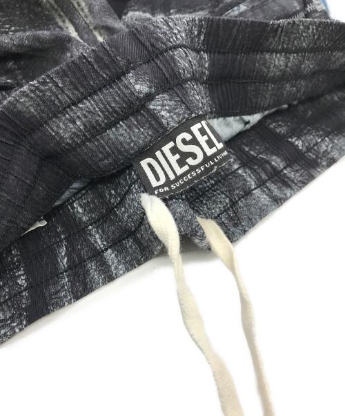 DIESEL（ディーゼル）DIESEL (ディーゼル) P-FERGY-B 転写プリントパンツ ブラック サイズ:50の古着・服飾アイテム