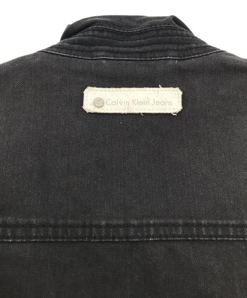 Calvin Klein Jeans（カルバンクラインジーンズ）Calvin Klein Jeans (カルバンクラインジーンズ) トラッカージャケット ブラック サイズ:XLの古着・服飾アイテム