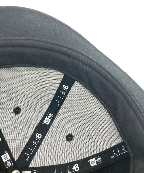 New Era（ニューエラ）New Era (ニューエラ) GVLS (ガヴィル) フラットバイザーキャップ ブラック サイズ:M/Lの古着・服飾アイテム