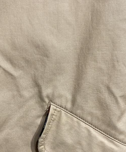 COMME des GARCONS HOMME（コムデギャルソン オム）COMME des GARCONS HOMME GOLDWIN (ゴールドウイン) WINDSTOPPER ステンカラーコート/コート」は、英語では WINDSTOPPER Balmacaan Coat ベージュ サイズ:XSの古着・服飾アイテム