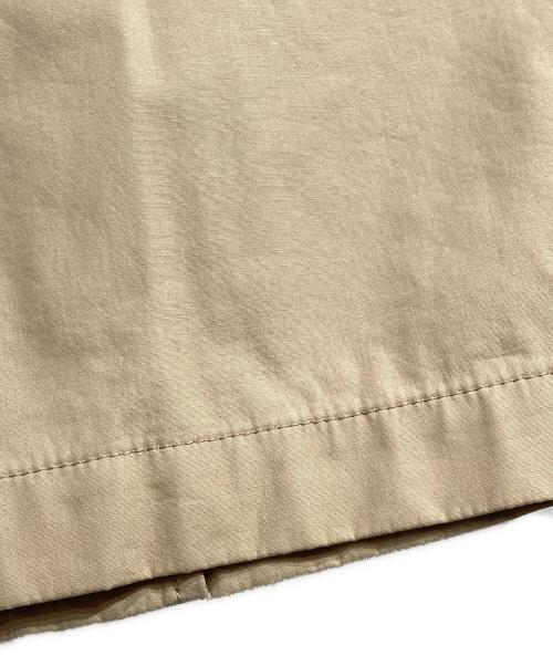 COMME des GARCONS HOMME（コムデギャルソン オム）COMME des GARCONS HOMME GOLDWIN (ゴールドウイン) WINDSTOPPER ステンカラーコート/コート」は、英語では WINDSTOPPER Balmacaan Coat ベージュ サイズ:XSの古着・服飾アイテム