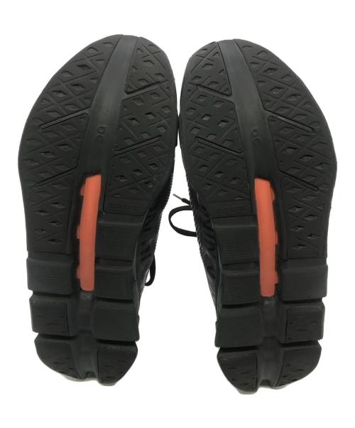 on（オン）On (オン) Cloudflow 5 ブラック サイズ:US8.5の古着・服飾アイテム