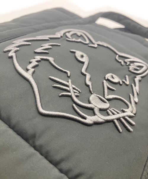 maison kitsune（メゾンキツネ）MAISON KITSUNE (メゾンキツネ) フォックスパファートートバッグ ブラックの古着・服飾アイテム