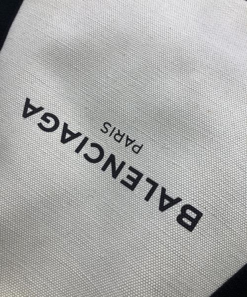 BALENCIAGA（バレンシアガ）BALENCIAGA (バレンシアガ) NAVY CABASトートバッグ ホワイト×ブラックの古着・服飾アイテム