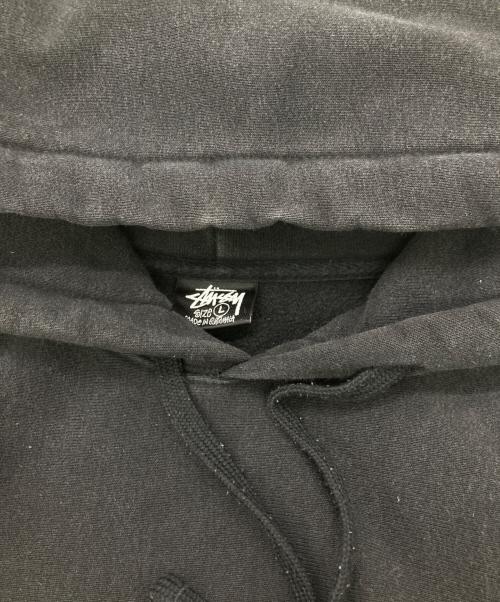 stussy（ステューシー）stussy (ステューシー) フロントロゴ刺繍パーカー ブラック サイズ:Ｌの古着・服飾アイテム