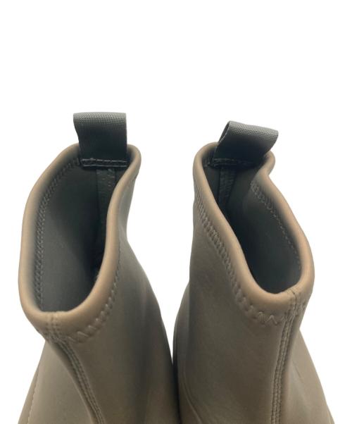 ISSEY MIYAKE（イッセイミヤケ）ISSEY MIYAKE (イッセイミヤケ) UN (ユナイテッドヌード) BOUNCE SHORT BOOT ベージュ サイズ:40の古着・服飾アイテム