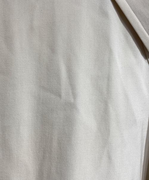 AURALEE（オーラリー）AURALEE (オーラリー) WOOL MAX GABARDINE TRENCH COAT/ウール・マックス・ギャバジン・トレンチコート アイボリーの古着・服飾アイテム