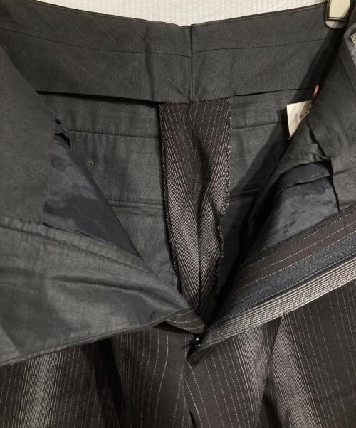 ISSEY MIYAKE MEN（イッセイミヤケメン）ISSEY MIYAKE MEN (イッセイミヤケメン) 絣ストライプスラックス/Kasuri stripe slacks / Trousers グレー サイズ:Mの古着・服飾アイテム