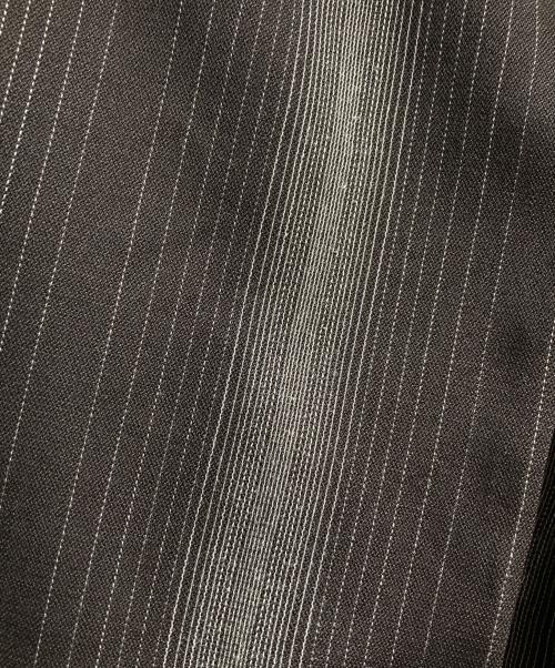 ISSEY MIYAKE MEN（イッセイミヤケメン）ISSEY MIYAKE MEN (イッセイミヤケメン) 絣ストライプスラックス/Kasuri stripe slacks / Trousers グレー サイズ:Mの古着・服飾アイテム