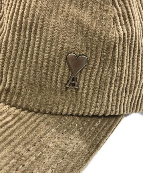 AMI PARIS（アミ パリス）AMI PARIS (アミ パリス) コーデュロイキャップ ベージュの古着・服飾アイテム