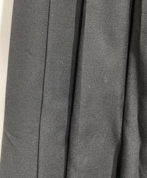 VERSACE（ヴェルサーチェ）VERSACE (ヴェルサーチェ) ギャバジンウールラップショーツ/Wool Gabardine Wrap Shorts ブラック サイズ:50の古着・服飾アイテム