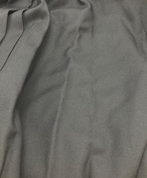 VERSACE（ヴェルサーチェ）VERSACE (ヴェルサーチェ) ギャバジンウールラップショーツ/Wool Gabardine Wrap Shorts ブラック サイズ:50の古着・服飾アイテム