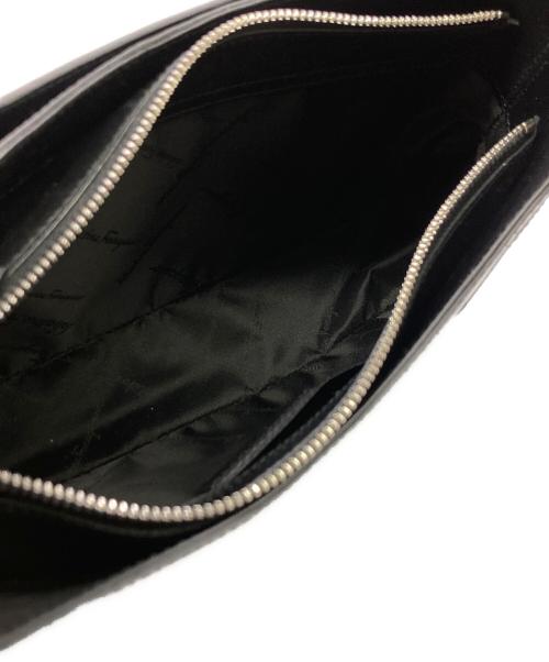 Salvatore Ferragamo（サルヴァトーレ フェラガモ）Salvatore Ferragamo (サルヴァトーレ フェラガモ) パテントレザーワンショルダーバッグ ブラックの古着・服飾アイテム