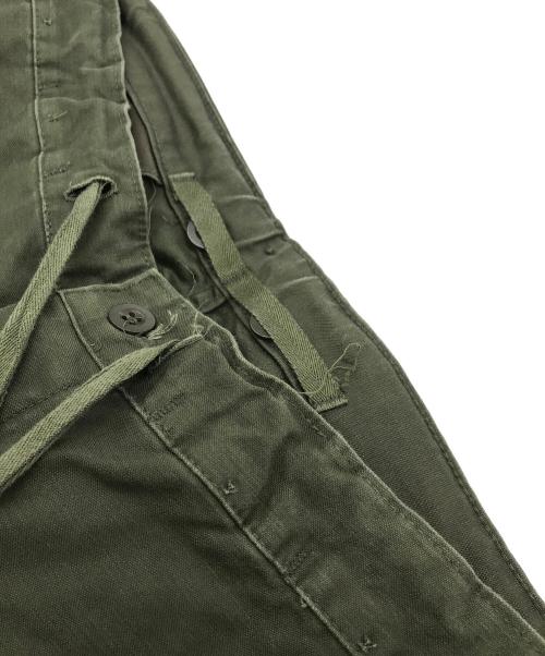 ベルギー軍（ベルギーグン）ベルギー軍 (ベルギーグン) M-88カーゴパンツ カーキ サイズ:SIZE 2Bの古着・服飾アイテム