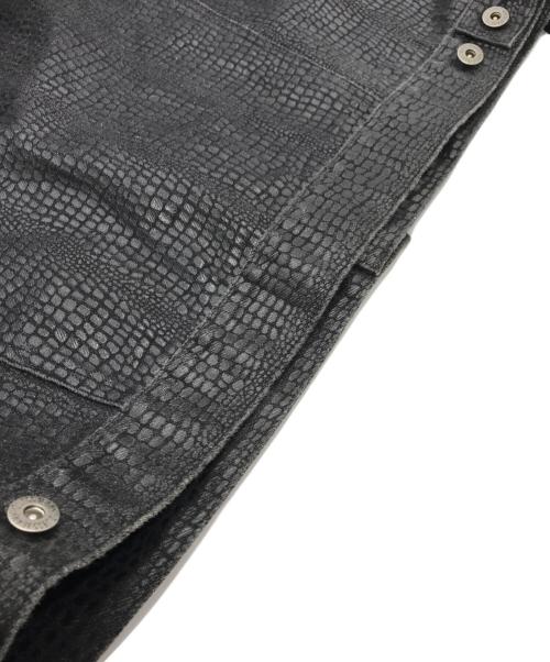 GUESS JEANS（ゲス ジーンズ）GUESS jeans (ゲス ジーンズ) 90sパイソン柄デニムジャケット ブラック サイズ:XXLの古着・服飾アイテム