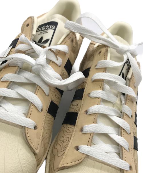 adidas（アディダス）adidas (アディダス) Superstar 82 ベージュ サイズ:SIZE US10　(28cm)の古着・服飾アイテム
