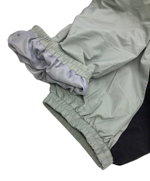 F.C.R.B.（エフシーレアルブリストル）F.C.R.B. (エフシーレアルブリストル) WARM UP PANTS グレー サイズ:Mの古着・服飾アイテム