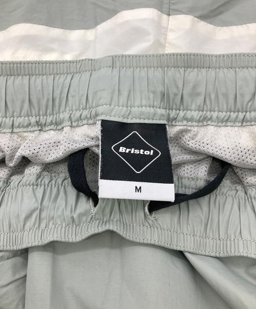 F.C.R.B.（エフシーレアルブリストル）F.C.R.B. (エフシーレアルブリストル) WARM UP PANTS グレー サイズ:Mの古着・服飾アイテム