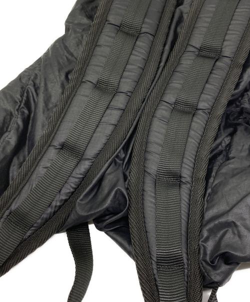 Epperson Mountaineering（エパーソンマウンテニアリング）epperson mountaineering (エパーソンマウンテニアリング) パッカブルバックパック ブラックの古着・服飾アイテム