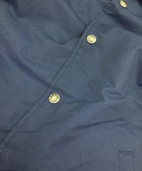 A BATHING APE（アベイシングエイプ）A BATHING APE (アベイシングエイプ) アートプリントコーチジャケット ネイビー サイズ:Lの古着・服飾アイテム