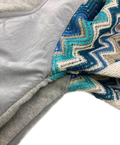 asics（アシックス）asics (アシックス) Andersson Bell (アンダーソンベル) コントラストスウェット グレー サイズ:Ｍの古着・服飾アイテム