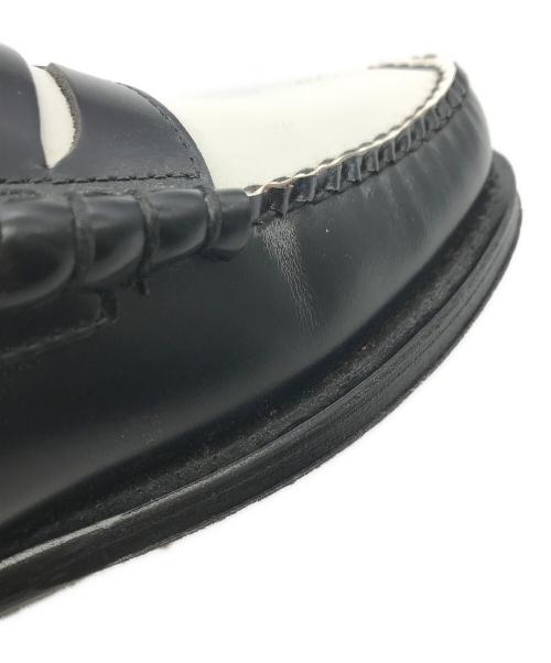 G.H.BASS（ジーエイチバス）G.H.BASS (ジーエイチバス) コインローファー ホワイト×ブラック サイズ:	SIZE 42 (26.5-27cm)の古着・服飾アイテム