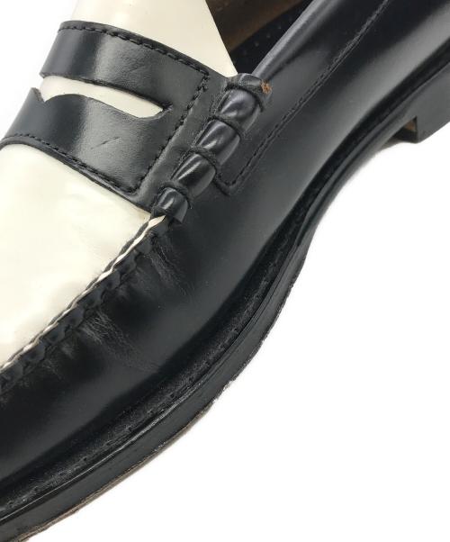 G.H.BASS（ジーエイチバス）G.H.BASS (ジーエイチバス) コインローファー ホワイト×ブラック サイズ:	SIZE 42 (26.5-27cm)の古着・服飾アイテム